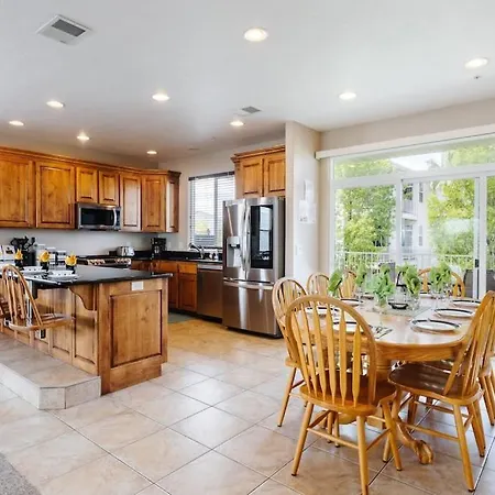 Las Palmas 1805 Shared Pool And Hot Tub, Great Clubhouse Amenities